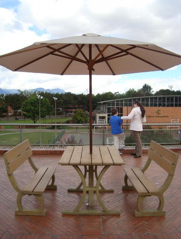 Mesa y Sillas para Exteriores plásticos con Parasoles Juegos de Mesa y